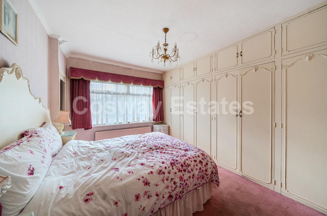 Edgware Way, Edgware, HA8, Edgware